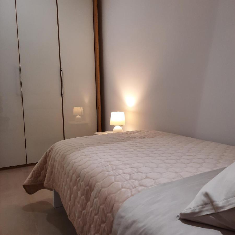 Apartmani Dorijana Orsera Esterno foto