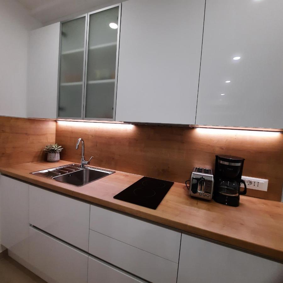 Apartmani Dorijana Orsera Esterno foto